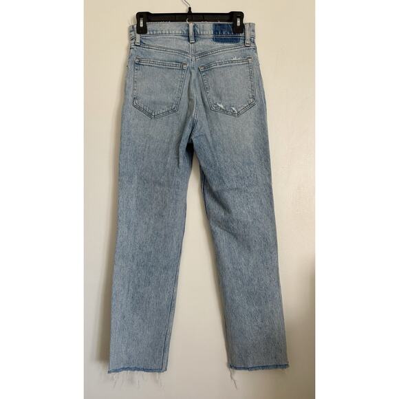 Light Wash Abercrombie The 90s Straight Ultra High Rise 26/2 - Picture 4 of 6